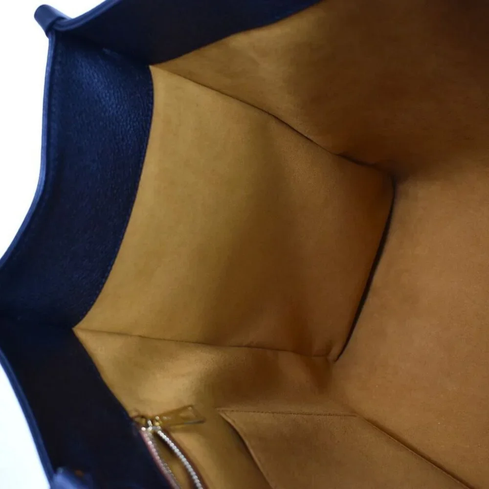 Authenticity GuaranteeD LOUIS VUITTON GM 2Way Hand Bag - Picture 15 of 16